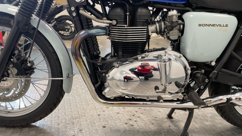 Triumph Bonneville T100 (10MY)